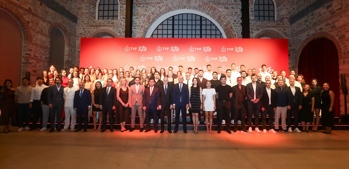Türk Voleybolu Milli Takımlar Gala Gecesi'nde Buluştu