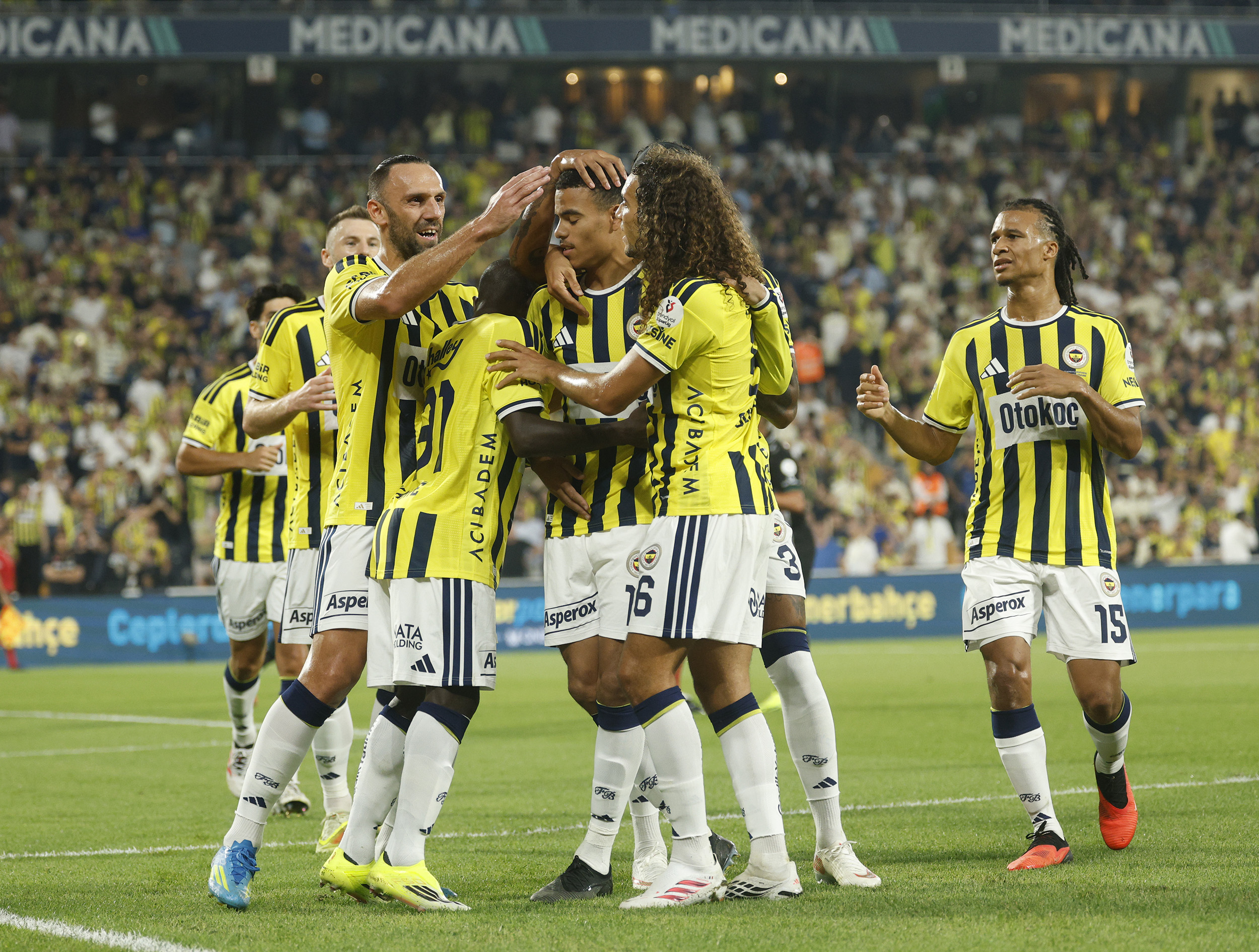 Fenerbahçe'den Konyaspor Karşısında Rahat Galibiyet: 4-2