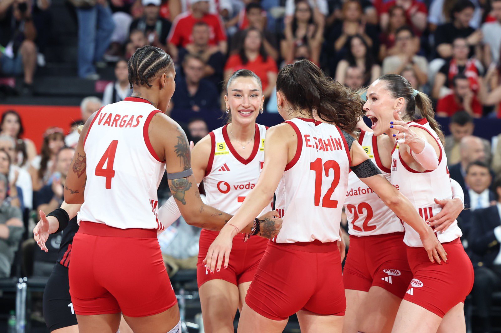 Filenin Sultanları Yarı Finalde