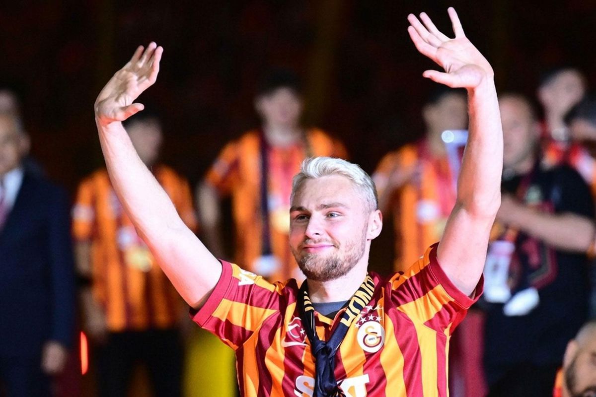 Victor Nelsson Galatasaray’a Veda Etti
