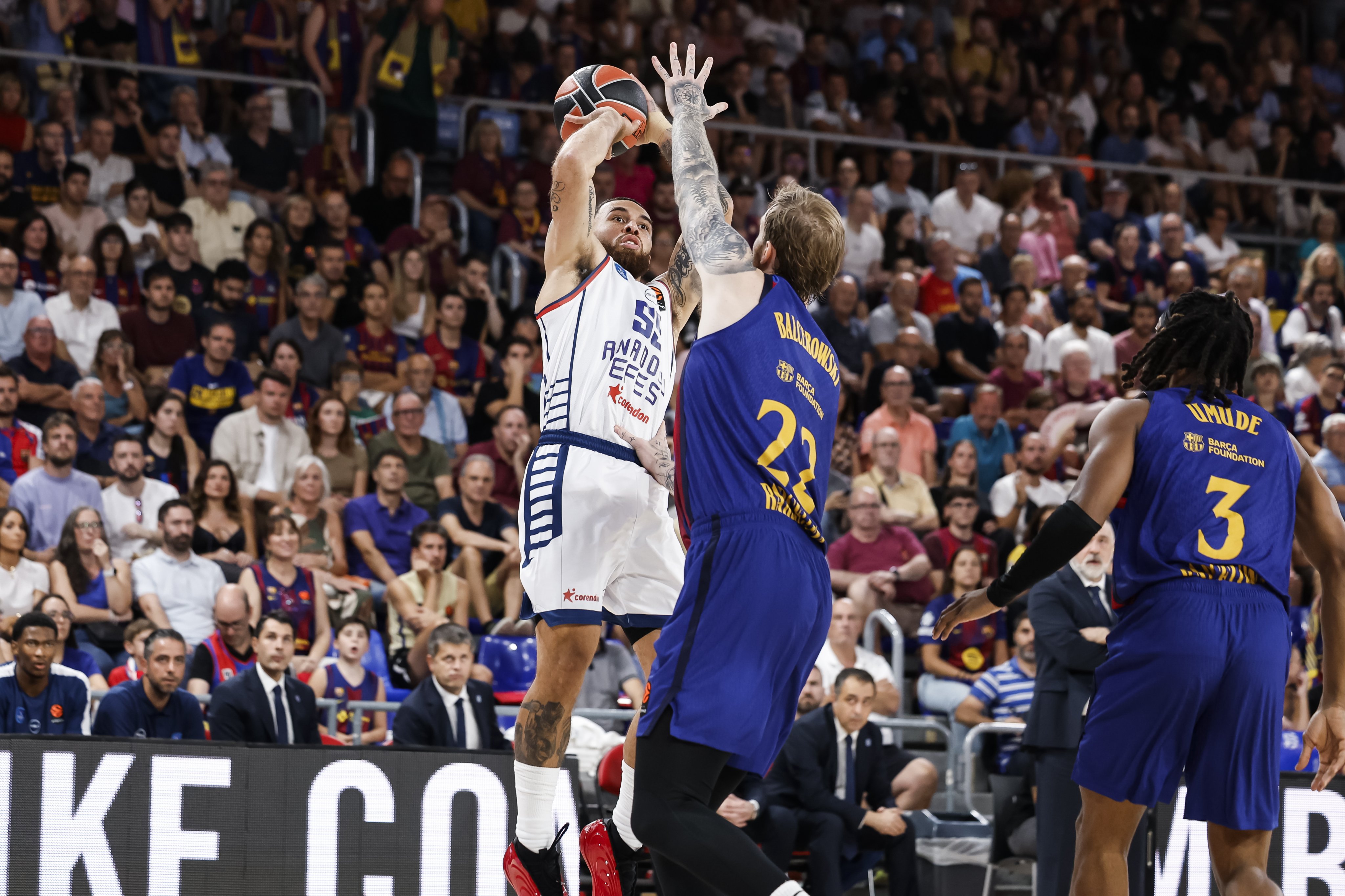 Anadolu Efes'ten EuroLeague’e Kötü Başlangıç