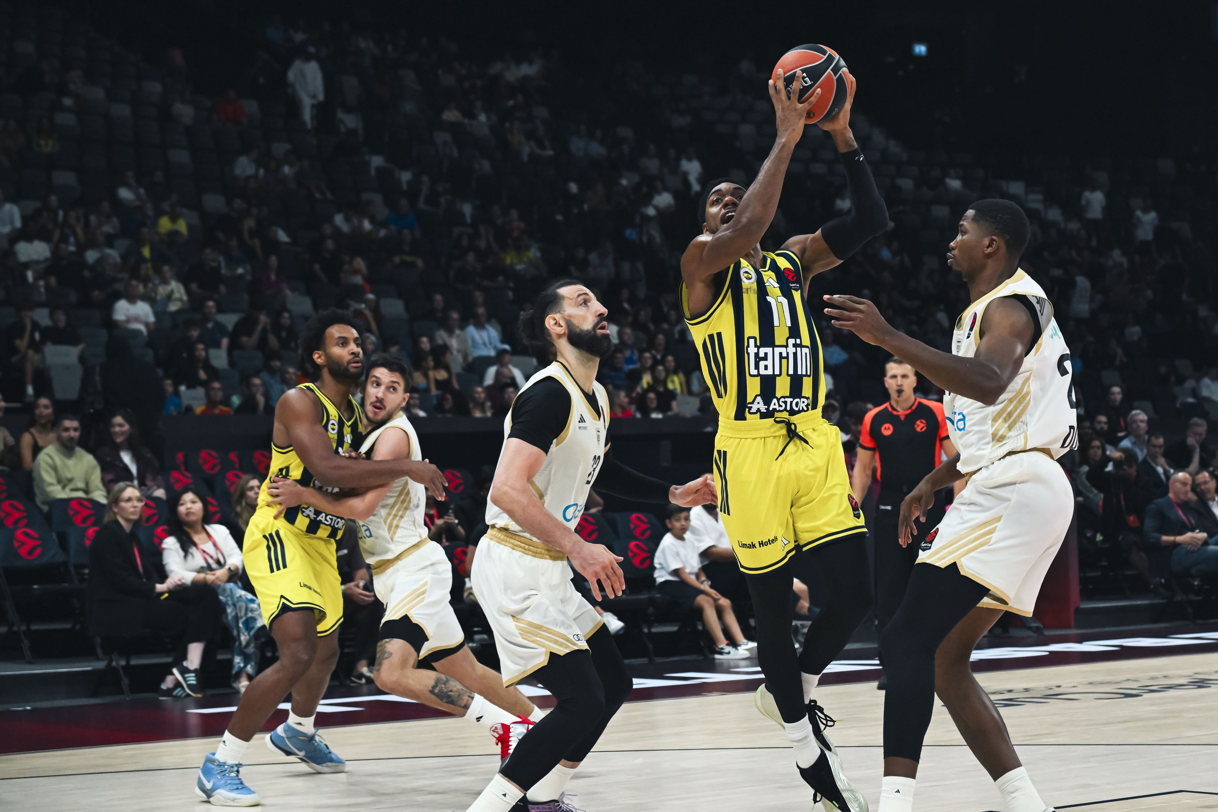 Fenerbahçe Tarfin EuroLeague'de 3'te 3 Yaptı