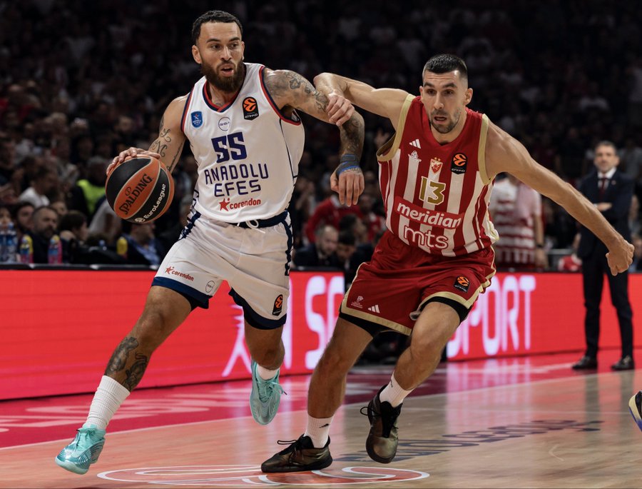 Anadolu Efes'te Mike James Şoku