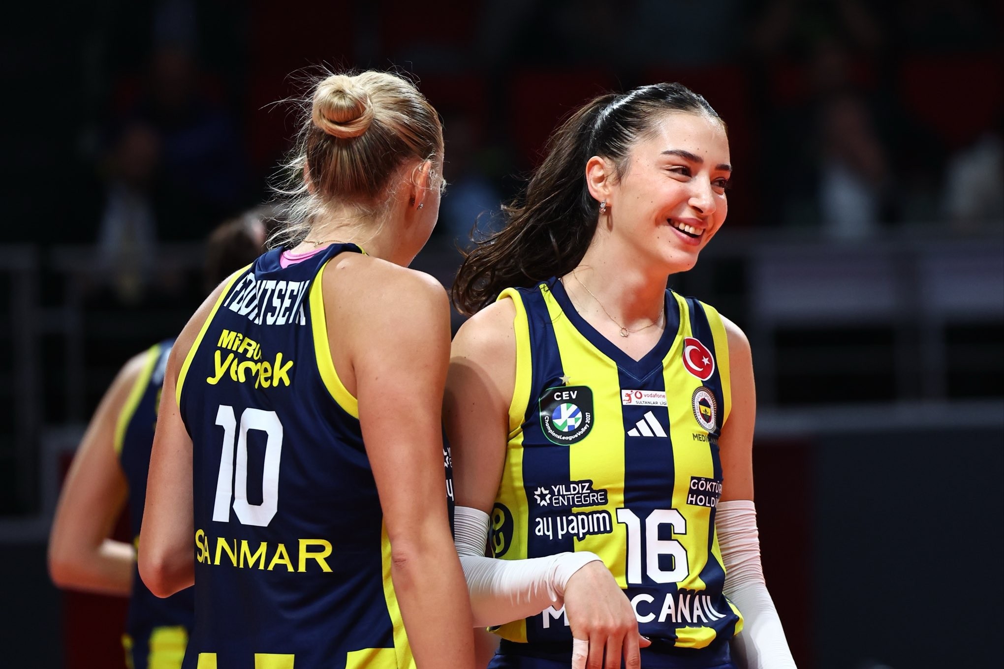 Fenerbahçe Medicana Sezona Fırtına Gibi Başladı