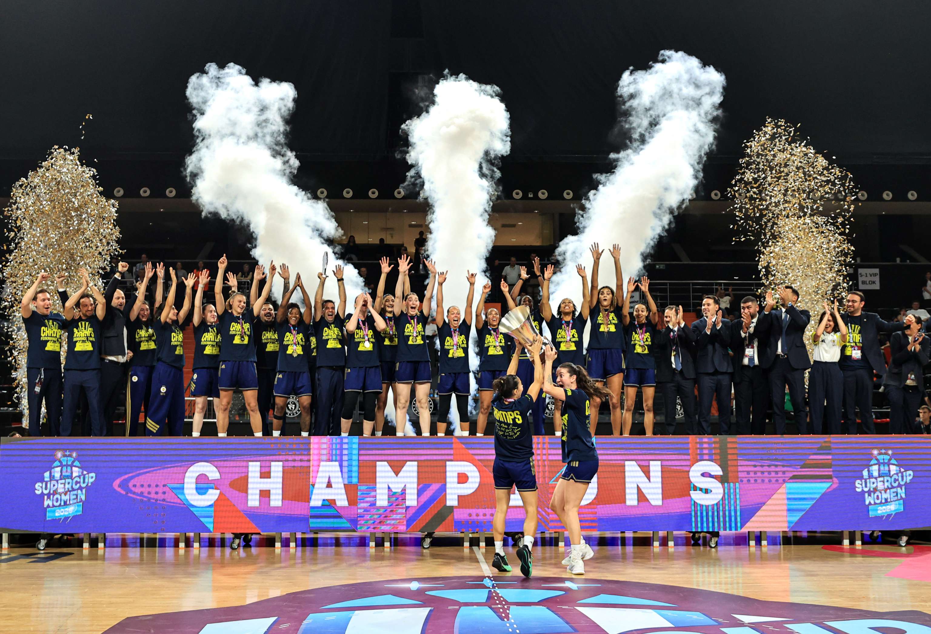 Fenerbahçe Tarfin Süper Kupa'nın Sahibi