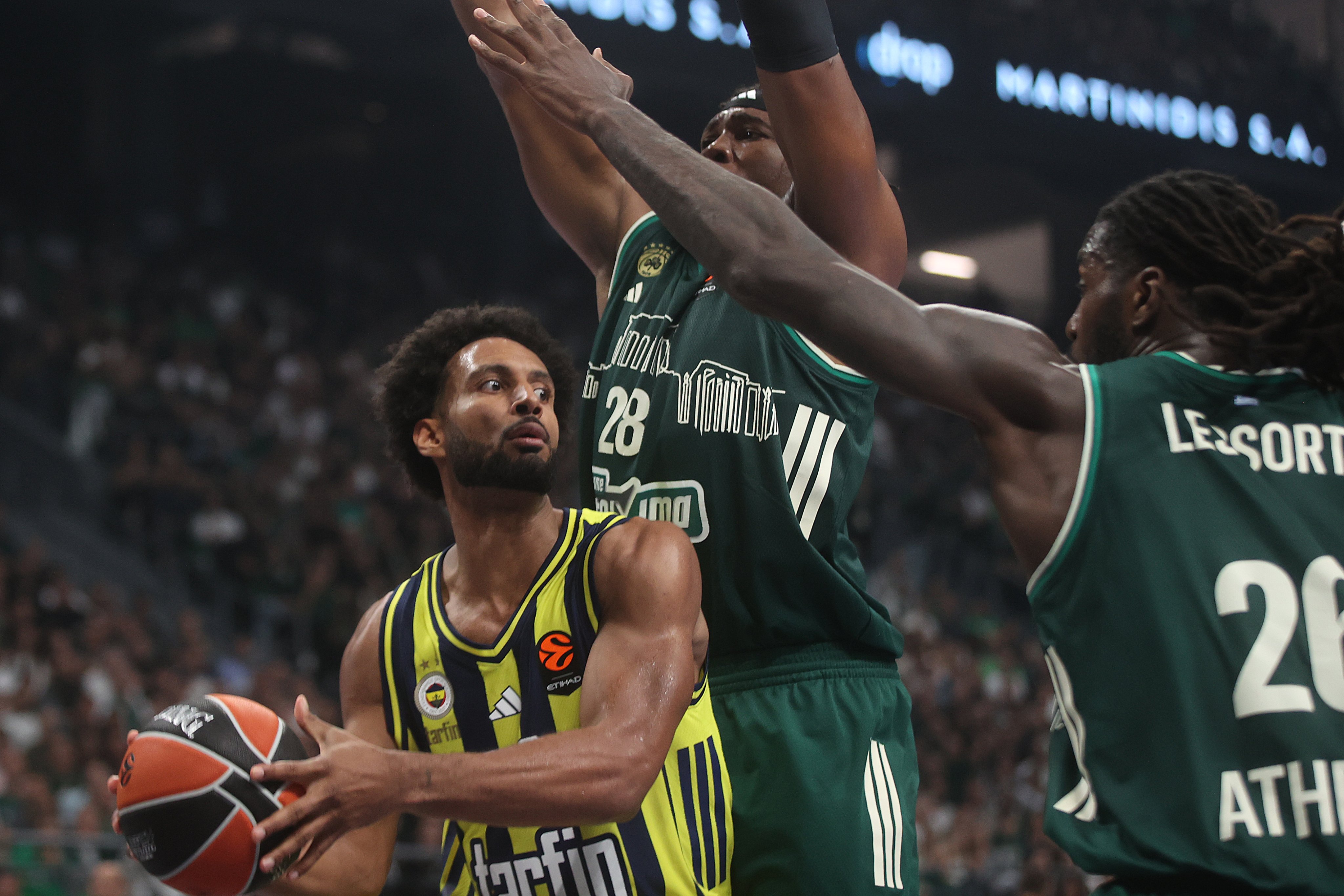 Fenerbahçe Tarfin'den İlk Mağlubiyet