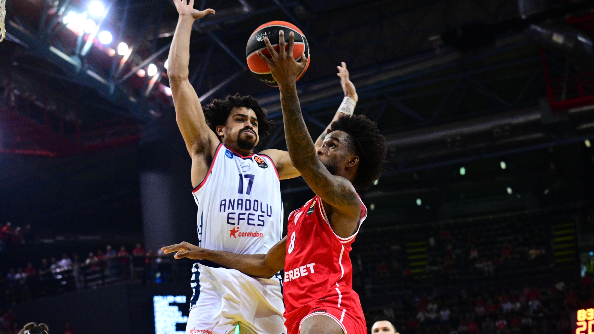 Anadolu Efes Deplasmanda Kayıp