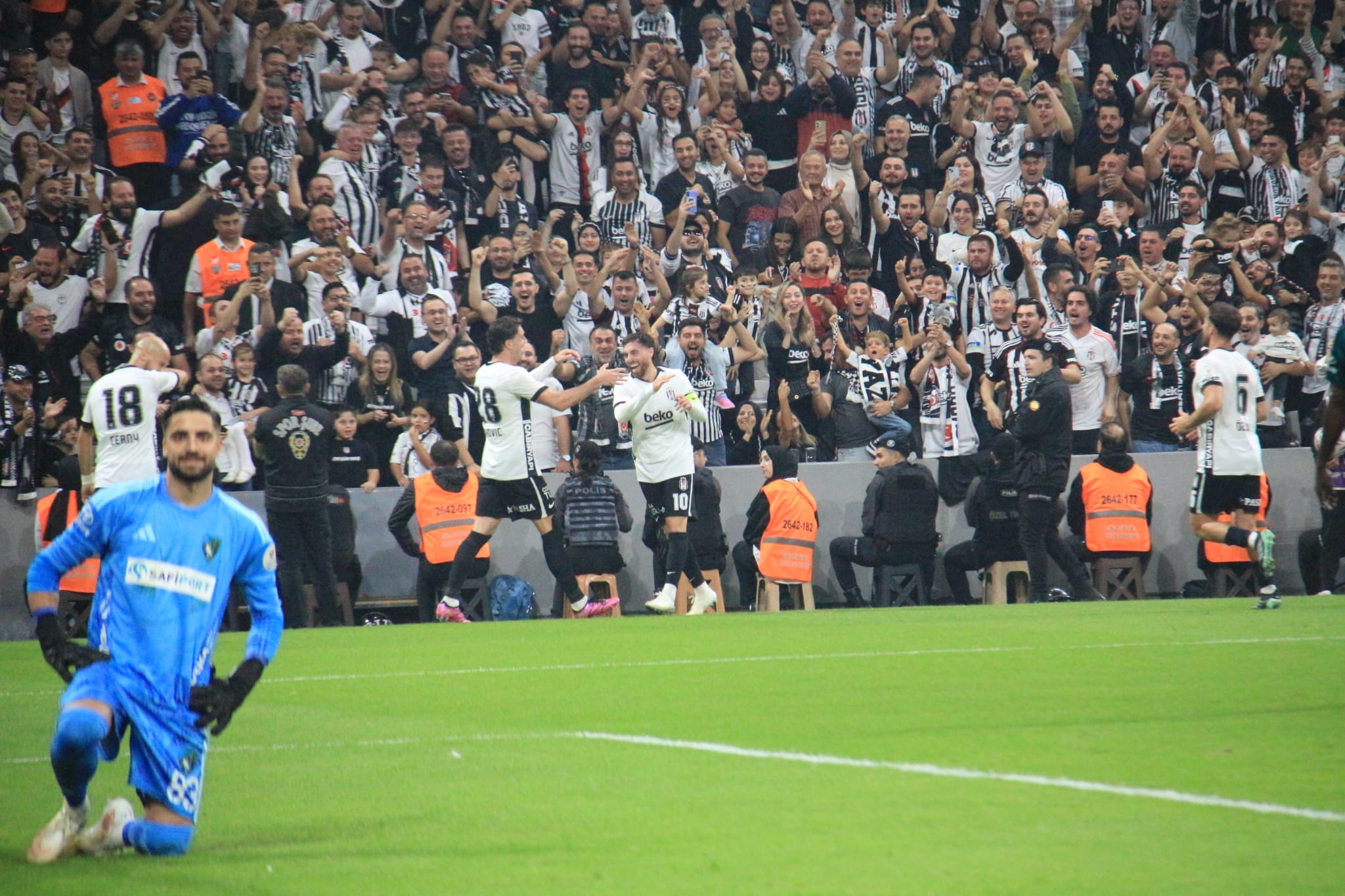 Beşiktaş Dolmabahçe’de Kazandı