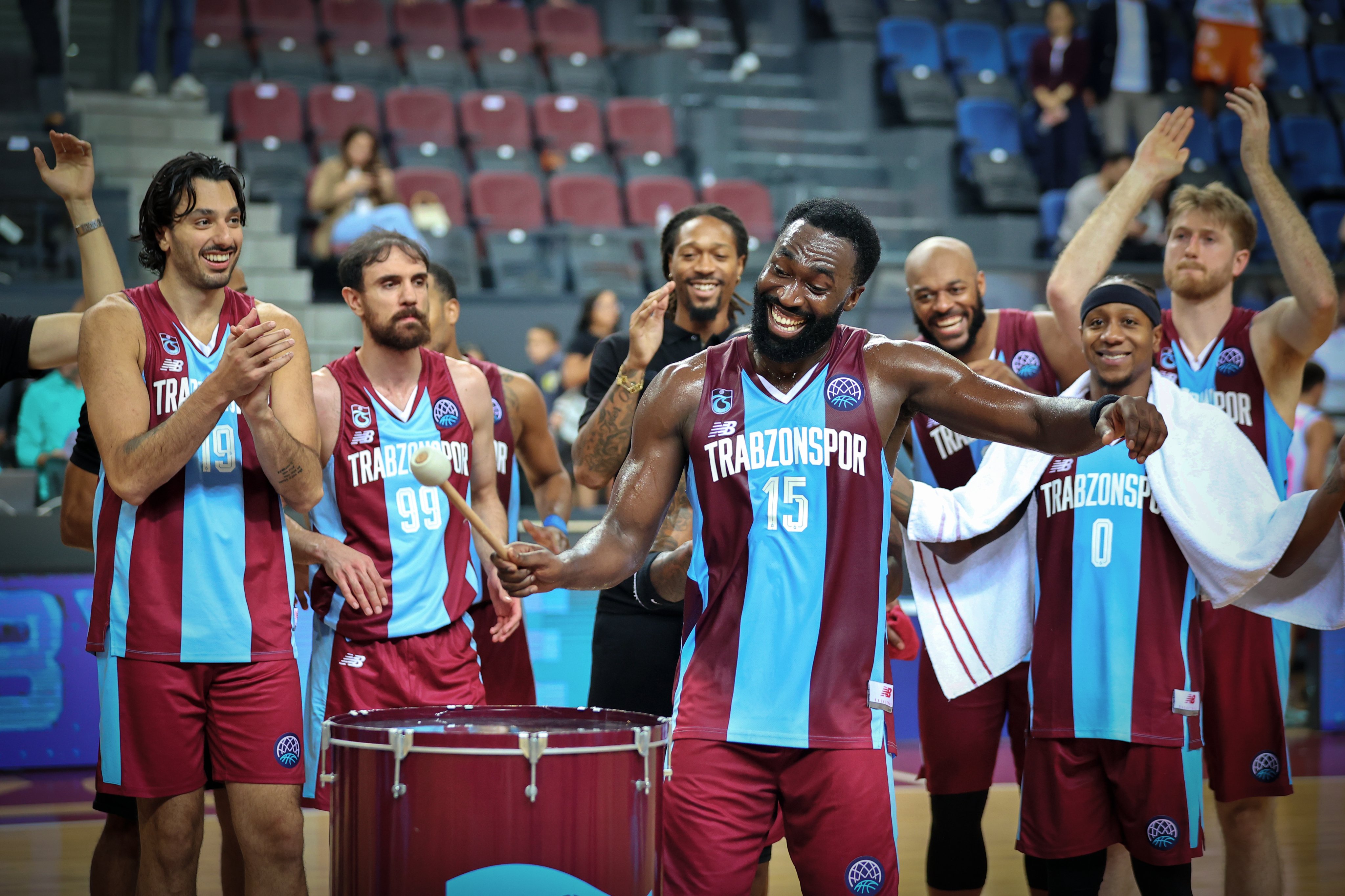 Trabzonspor, Sabah BC’yi 100 Sayıyla Geçti